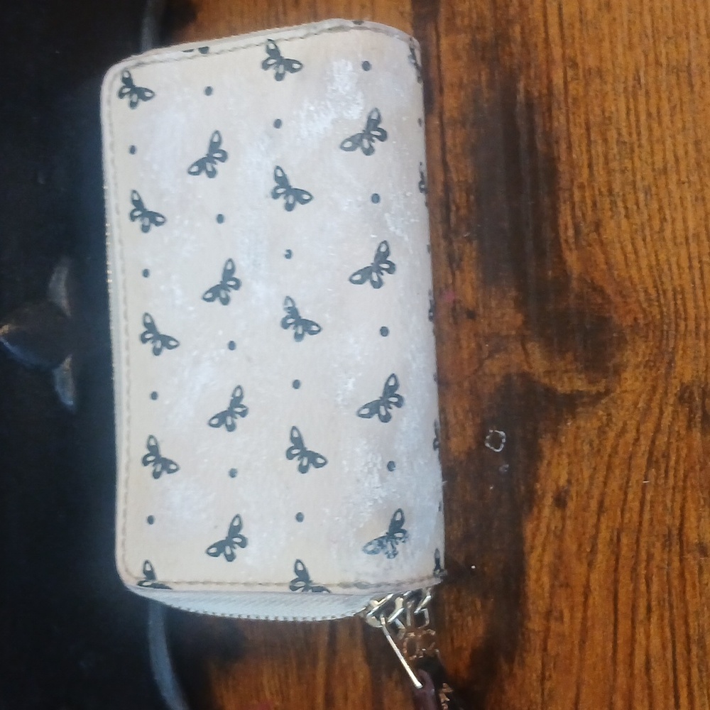 Project Wallet Re Paint Coach Cream and Black Butterfly Wallet - Picture 4 of 9